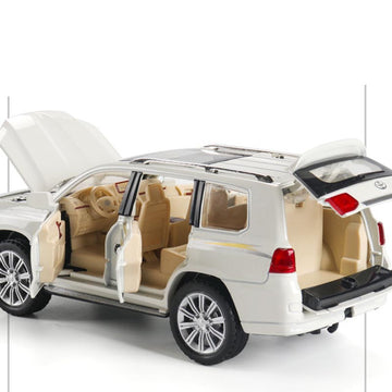 True-to-Life Alloy SUV: Realistic Model with Interactive Sound & Light